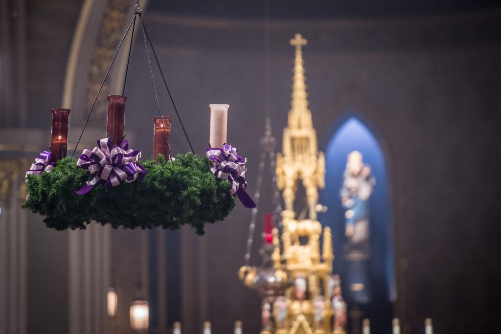 Dec. 6, 2015; Advent Lessons and Carols in the Basilica of the Sacred Heart. (Photo by Matt Cashore/University of Notre Dame)